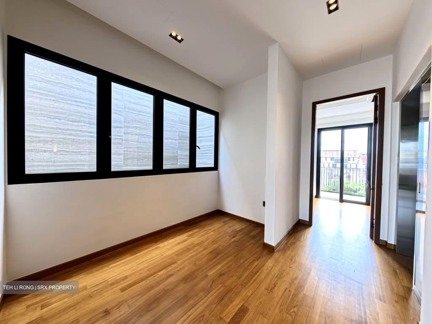 Sembawang Straits Estate (D27), Terrace #574851901
